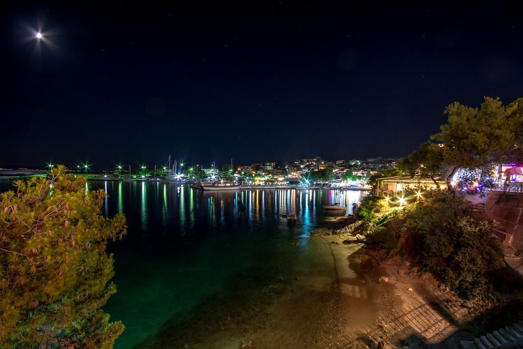 Greek House Hotel Neos Marmaras Exterior photo